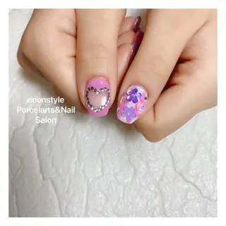 ミディアム ネイル 🐾enen style 🐾のネイルデザイン