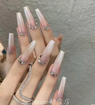 ネイル puka eyelash新宿店のマツエク・マツパデザイン