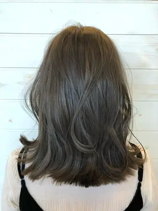 セミロング カラー 東恩納 誠のヘアスタイル