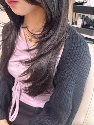 ロング 萩野 秋華のヘアスタイル