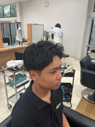 メンズ 垣村艶樹 /フェード＆刈り上げのヘアスタイル