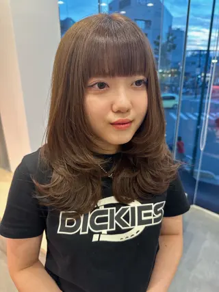 セミロング カラー 中山 まどかのヘアスタイル