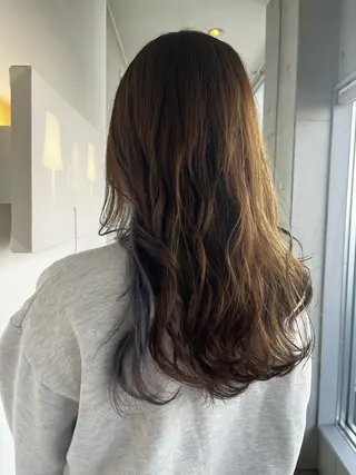 セミロング おせ ちさとのヘアスタイル