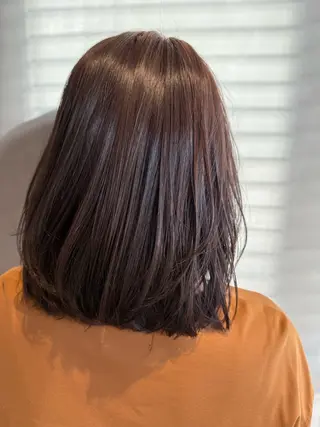 ミディアム カラー 長谷川 沙紀のヘアスタイル