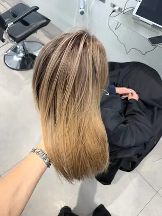 ロング カラー 大智/ハイライト バレイヤージュのヘアスタイル