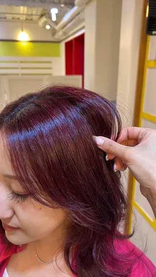 カラー ミディアムレイヤー/ 艶カラー🎀 emiのヘアスタイル