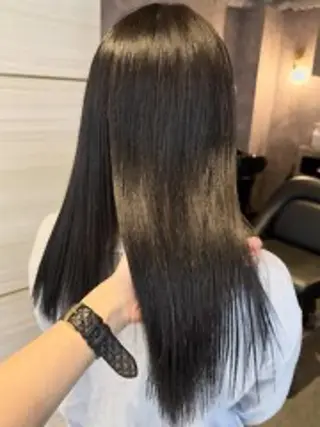 セミロング カラー 💜eluあやね💜 🫧カラー・縮毛矯正のヘアスタイル