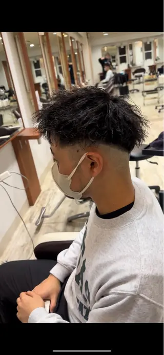 ショート パーマ 大前 吏央のヘアスタイル