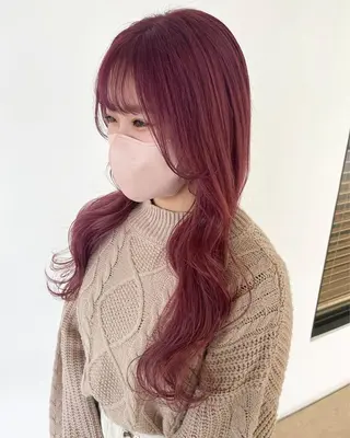 ロング カラー 山田 まどかのヘアスタイル