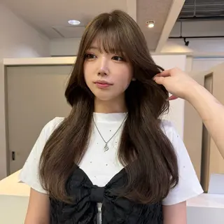 ロング ELIN hair Nanamiのヘアスタイル