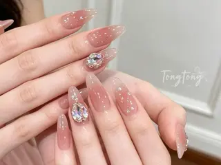 ネイル Tongtong Nail Salonのネイルデザイン