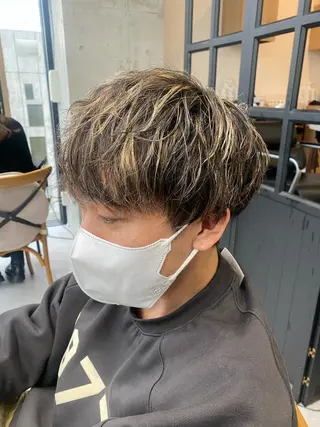 カラー メンズ 似合う髪型見つけます AYAKAのヘアスタイル