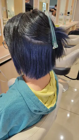 ミディアム 山内 佐江子のヘアスタイル