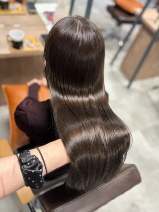 ロング きょうか🩶 /艶髪/髪質改善のヘアスタイル