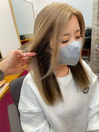 ロング カラー YUI/ ブリーチカラー🌷のヘアスタイル