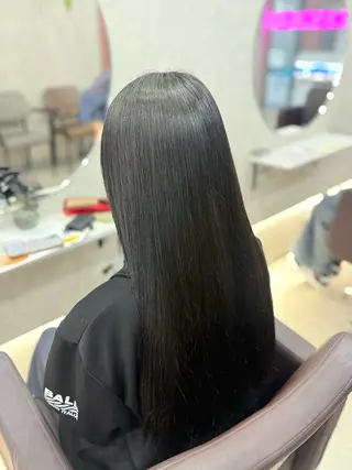 カラー 💙関 愛菜💙のヘアスタイル