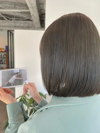 ミディアム カラー ヘアアレンジ REONA🪽✨薬院 レイヤーカット🫧のヘアスタイル