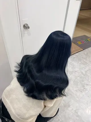 カラー akari🎀🤍 ガーリーstyleのヘアスタイル