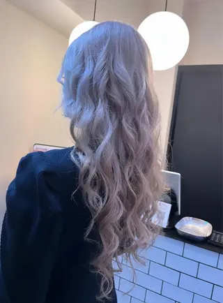 ロング カラー ハイトーンカラー 🦋yuri🦋のヘアスタイル