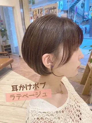 ショート あやか 白髪ぼかしハイライトのヘアスタイル
