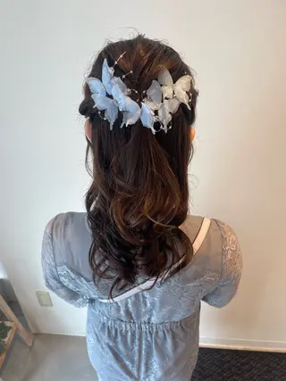 セミロング ヘアアレンジ 平 真亜里のヘアスタイル