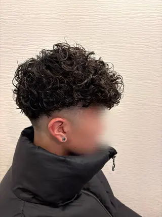 パーマ メンズ 近藤 龍青のヘアスタイル