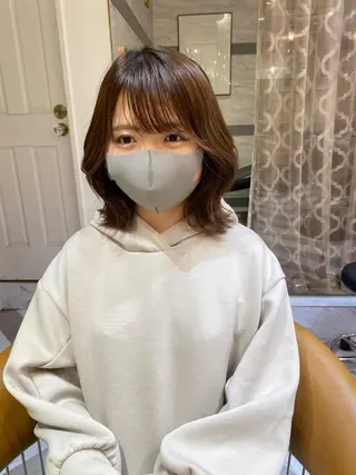 ミディアム レイヤーと顔まわり 大好き❣️関口拓馬のヘアスタイル