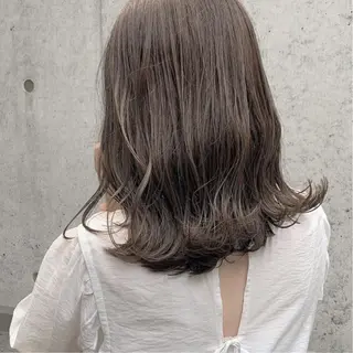 セミロング カラー matsuda rinaのヘアスタイル