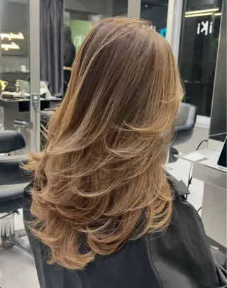 ロング Kotomi 🇺🇸💋のヘアスタイル