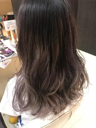 セミロング カラー Oopsレイヤー 加藤澄都のヘアスタイル