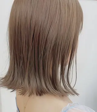 ミディアム 三輪 恭平のヘアスタイル