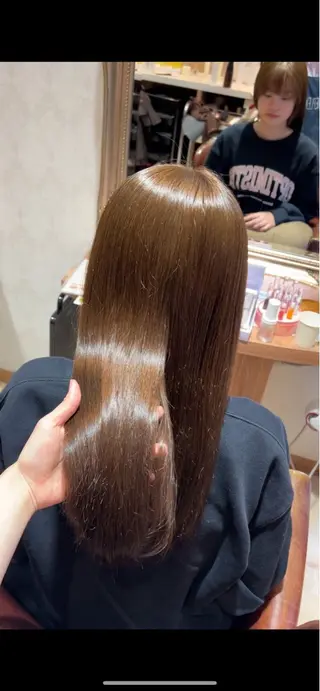 ロング カラー 高木 みよのヘアスタイル