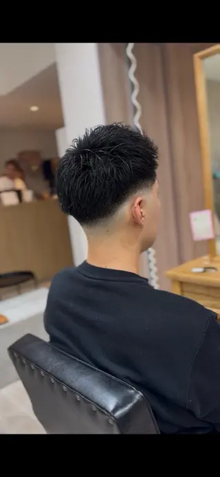 ショート メンズ ツイスパ/フェード /辻諒哉のヘアスタイル