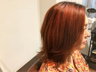ミディアム カラー パル__レイヤー/パ ーマ/デザインカラーのヘアスタイル