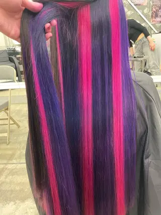 ミディアム カラー インナーカラー 推し ブリーチ  髪質改善のヘアスタイル