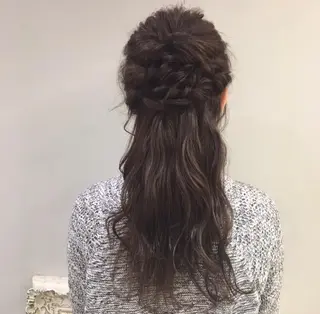 ロング 浅沼 ゆいのヘアスタイル
