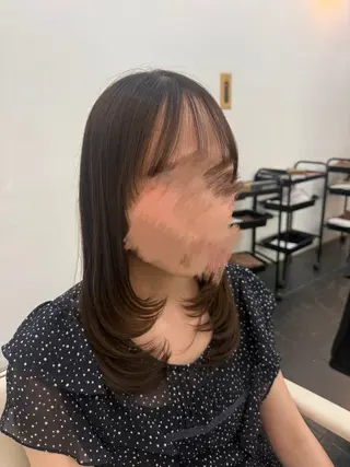 セミロング 透明感カラー💎 岩崎美優のヘアスタイル