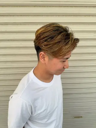 カラー メンズ 艶カラー×デザイン カラー特化/値賀大樹のヘアスタイル