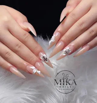 ネイル Mika Nails 心斎橋のネイルデザイン
