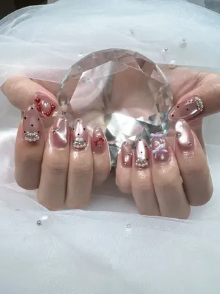 ネイル Queeens nailのネイルデザイン