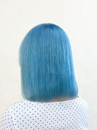 ミディアム カラー 倉澤 愛理のヘアスタイル