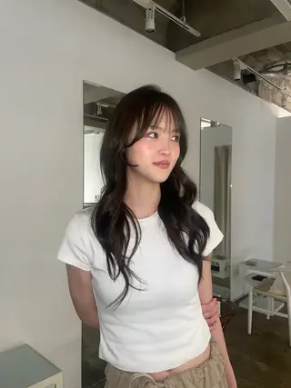 ロング カラー H I ＮＡのヘアスタイル