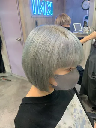 ショート カラー ハイトーン/メンズ/ ウルフ特化 小松のヘアスタイル