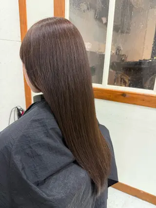ロング 佐々木 里紗のヘアスタイル