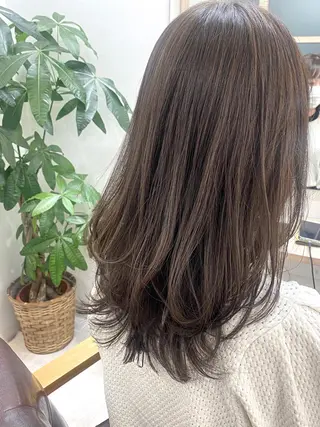 セミロング カラー 海外ヘア/レイヤー カットNatsuのヘアスタイル