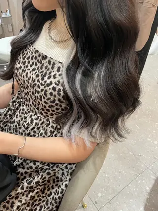 Mila Makiのヘアスタイル