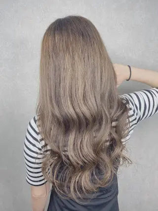 ロング ＳＨＩ ＺＵのヘアスタイル