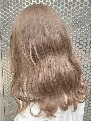 カラー 大岩 はなのヘアスタイル