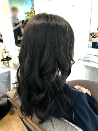 ロング カラー オイカワ ルウのヘアスタイル