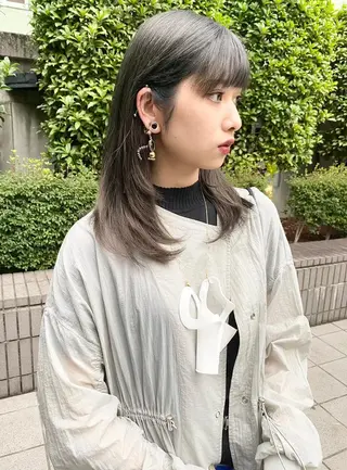 セミロング カラー 🎀ブリーチ ハイト ーン ♡Kanon♡のヘアスタイル